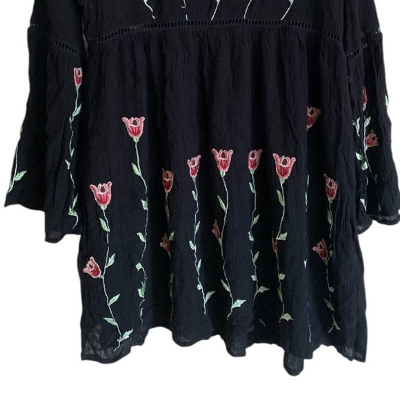 Black Embroidered Tunic Floral Dress, Rayon, Bell Sleeves Keyhole Back Size XXL - Picture 4 of 11